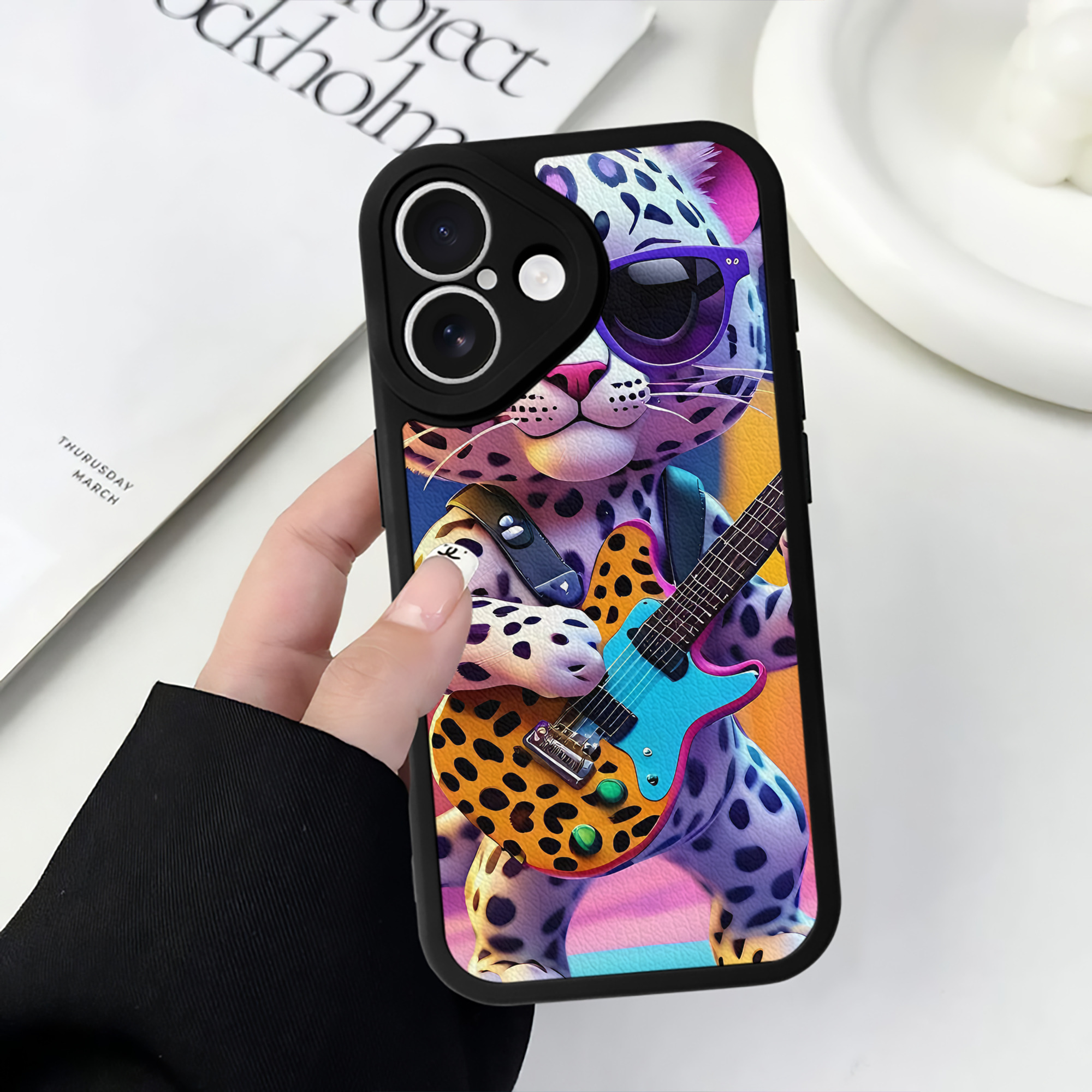 （画像用） ミッキーマウス Mickey Mouse 【iPhone 16シリーズ対応】シリコンスマホケース（レザー調） 材質：シリコン